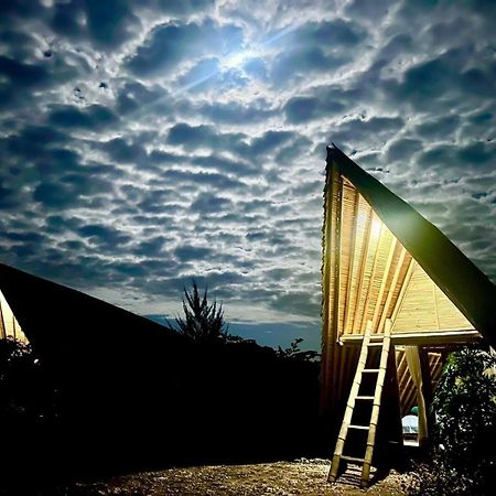Hotel Hars Garden Sumba Waingapu Exterior foto